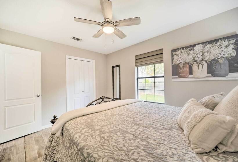 Fredericksburg Home W/ Hot Tub   1 Mi To Dtwn