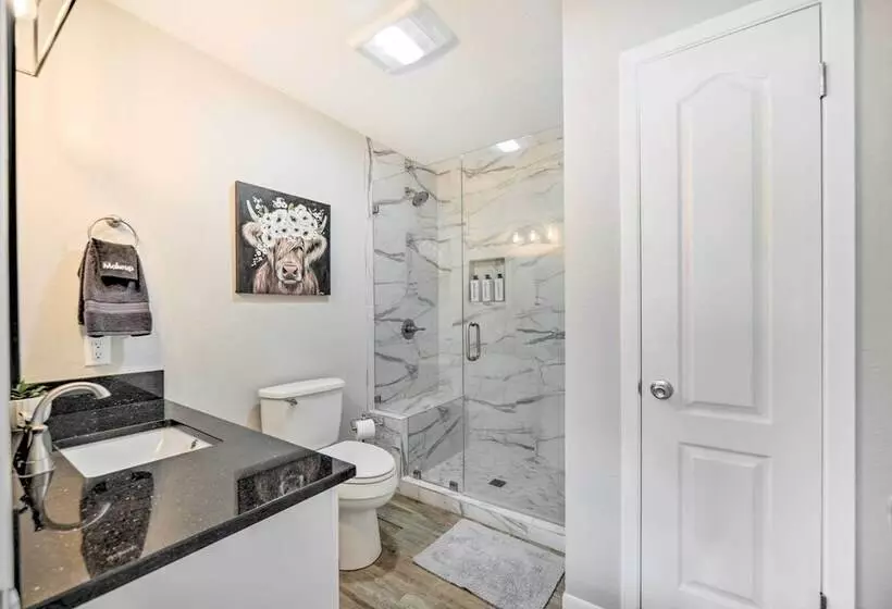 Fredericksburg Home W/ Hot Tub   1 Mi To Dtwn