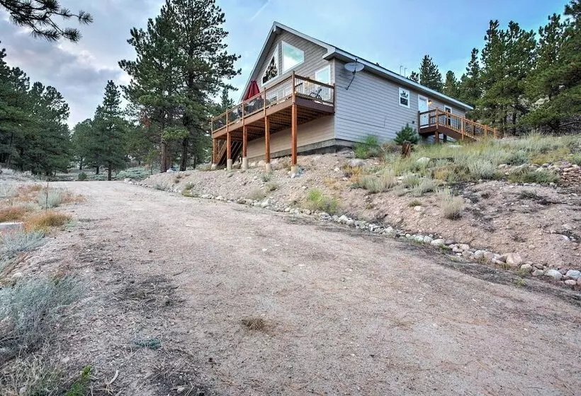 Gorgeous Twin Lakes Home W/ Deck Overlooking Mtns!