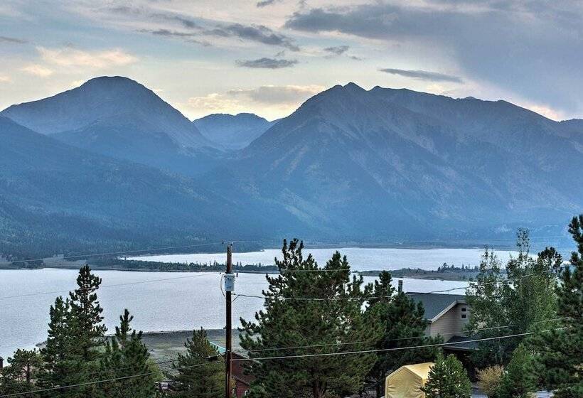 Gorgeous Twin Lakes Home W/ Deck Overlooking Mtns!