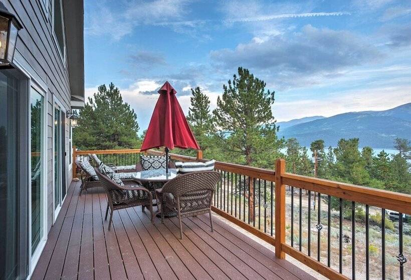 Gorgeous Twin Lakes Home W/ Deck Overlooking Mtns!
