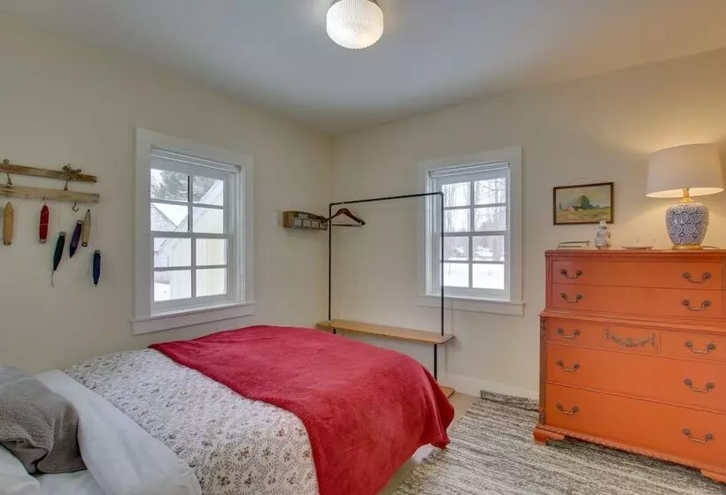 Historic Albion Mountain Cottage On Quiet Street!