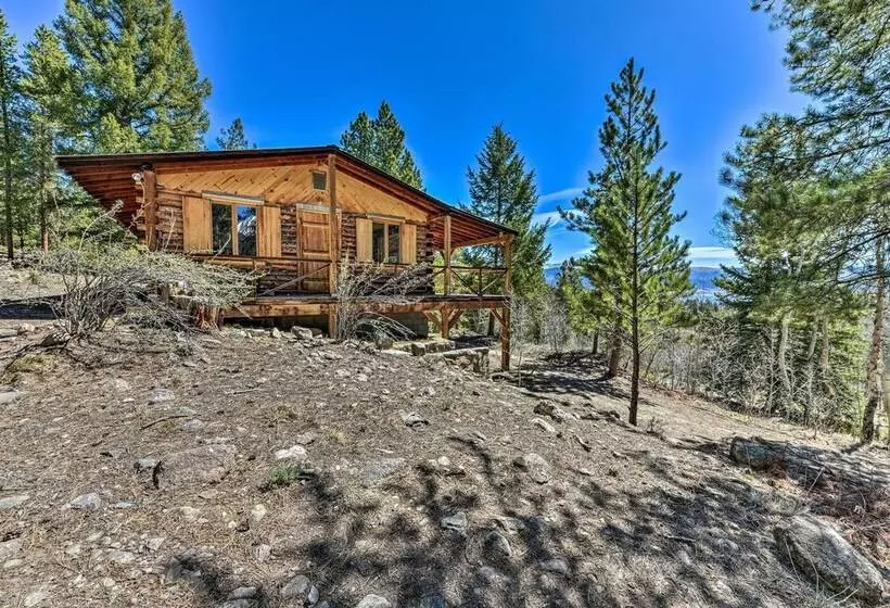 Idyllic Twin Lakes Escape W/ Deck + Fire Pit!