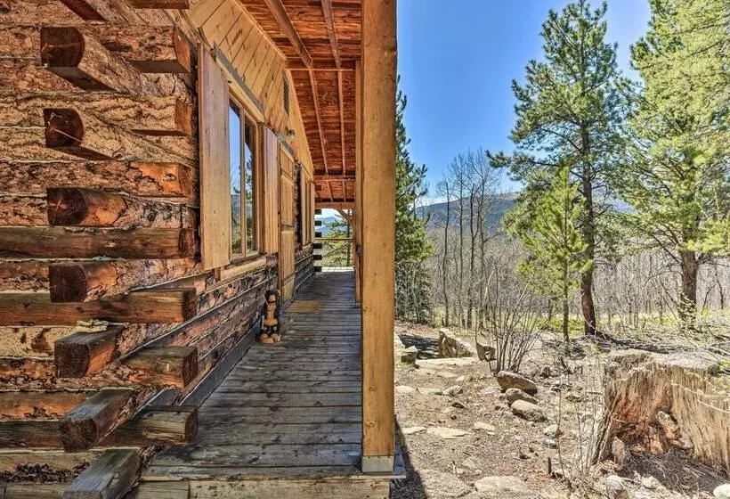 Idyllic Twin Lakes Escape W/ Deck + Fire Pit!