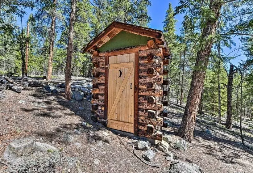 Idyllic Twin Lakes Escape W/ Deck + Fire Pit!