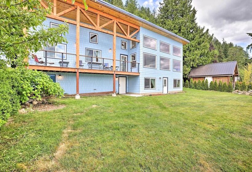 Lake Whatcom House W/ Boat Dock + Mountain View!