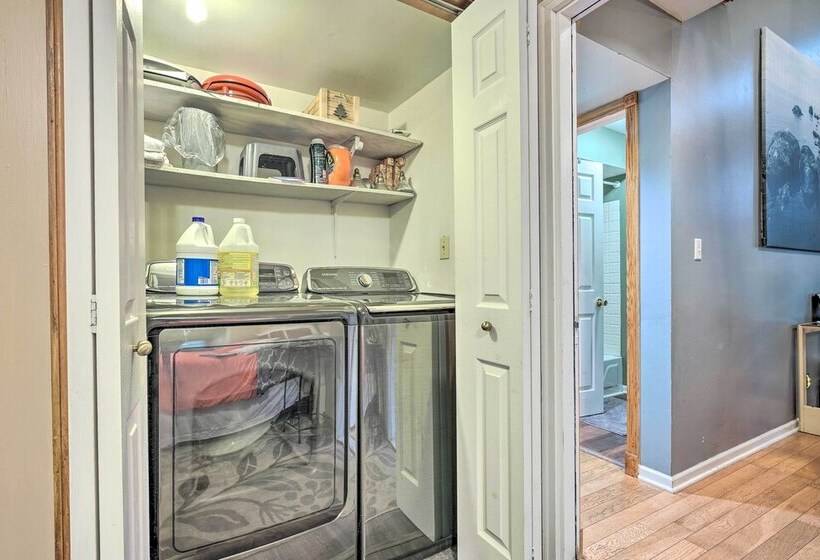 Lakeside Escape Steps To Lake Michigan Beach!