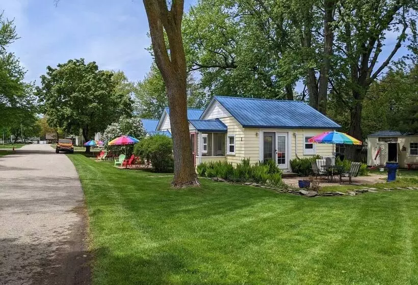Little Yellow Cottages
