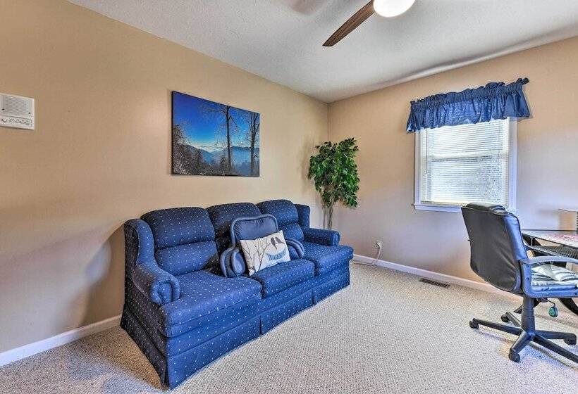 Maggie Valley Home W/ Mountain Views + Decks!