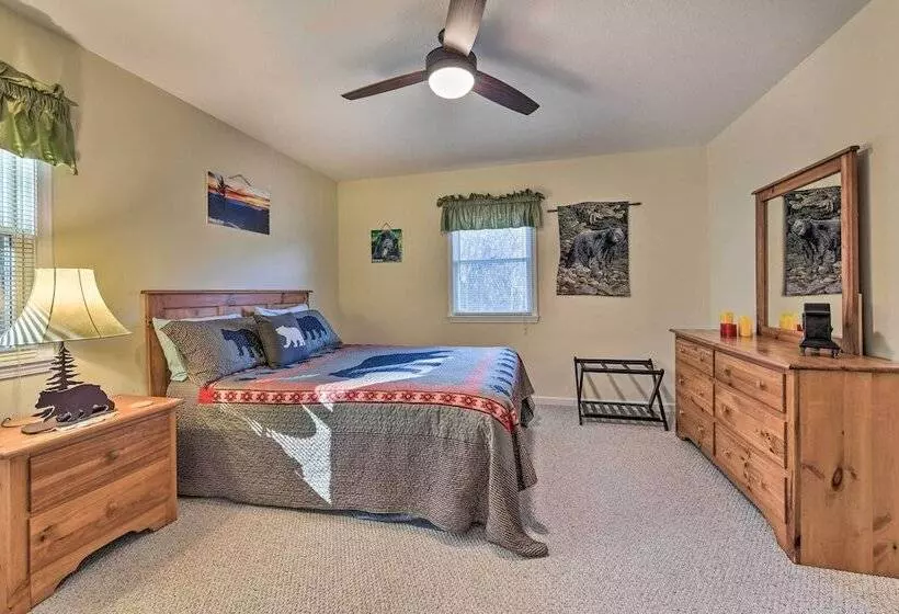 Maggie Valley Home W/ Mountain Views + Decks!