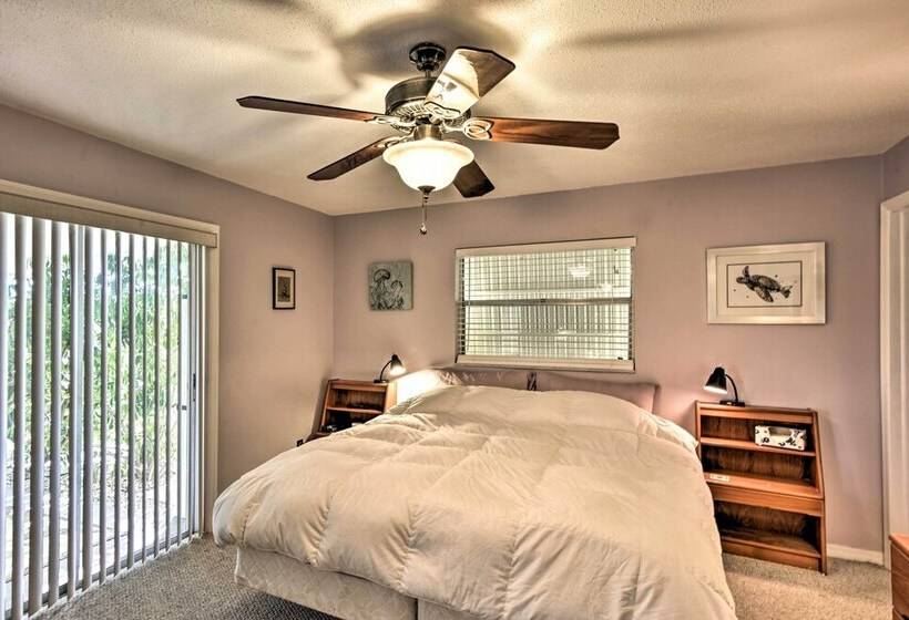 Merritt Island Home W/ Boat Dock On Canal Front!