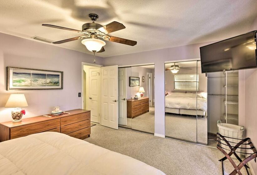 Merritt Island Home W/ Boat Dock On Canal Front!