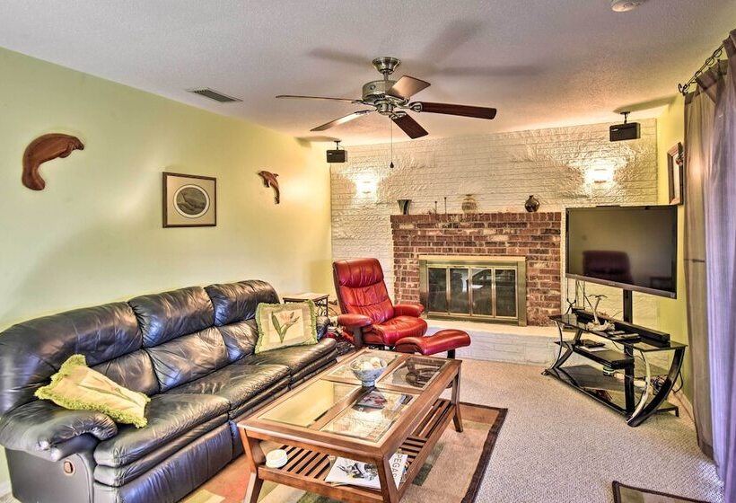 Merritt Island Home W/ Boat Dock On Canal Front!