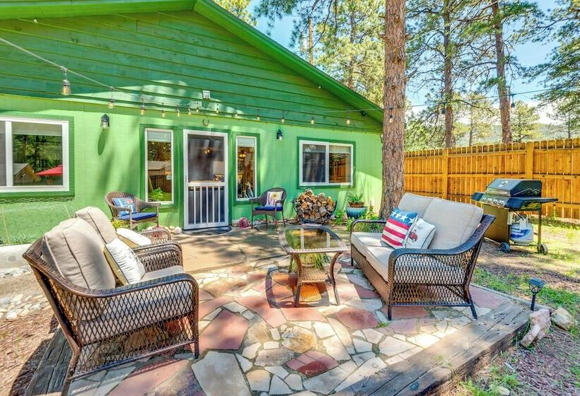 Peaceful Woodland Park Home W/ Patio & Grill!