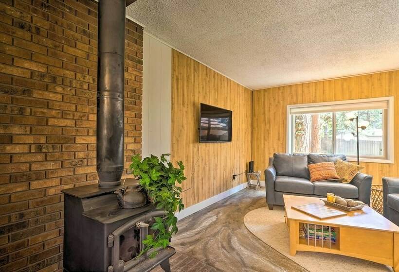 Peaceful Woodland Park Home W/ Patio & Grill!