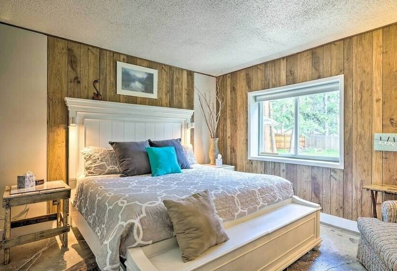 Peaceful Woodland Park Home W/ Patio & Grill!