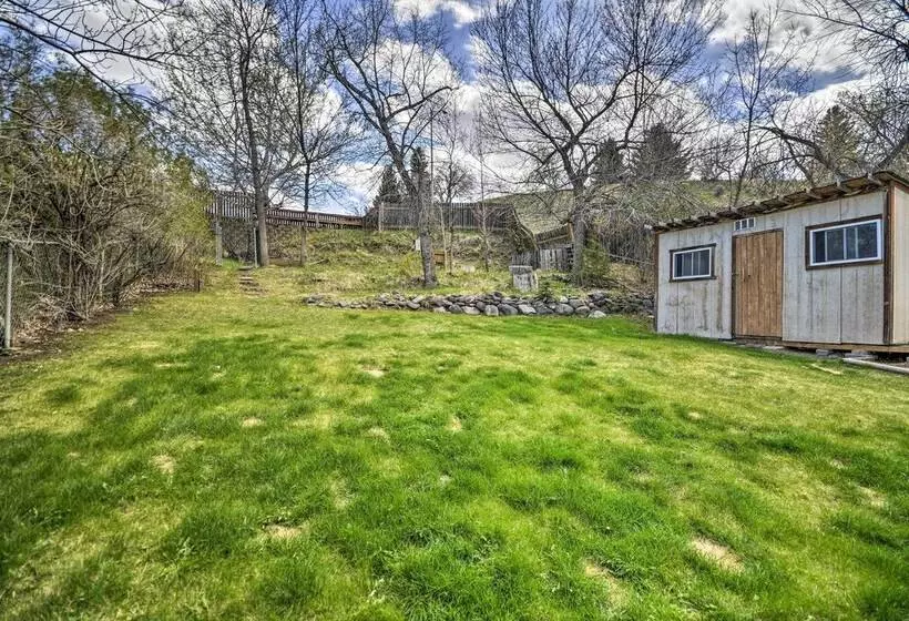 Pet Friendly Cody Home   Walk To Main Street!