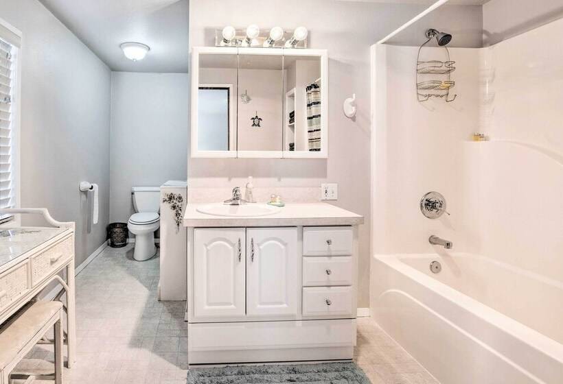 Pet Friendly Rockaway Beach Home W/ Fire Pit!