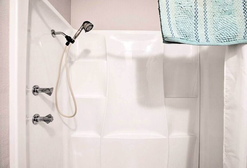 Pet Friendly Rockaway Beach Home W/ Fire Pit!