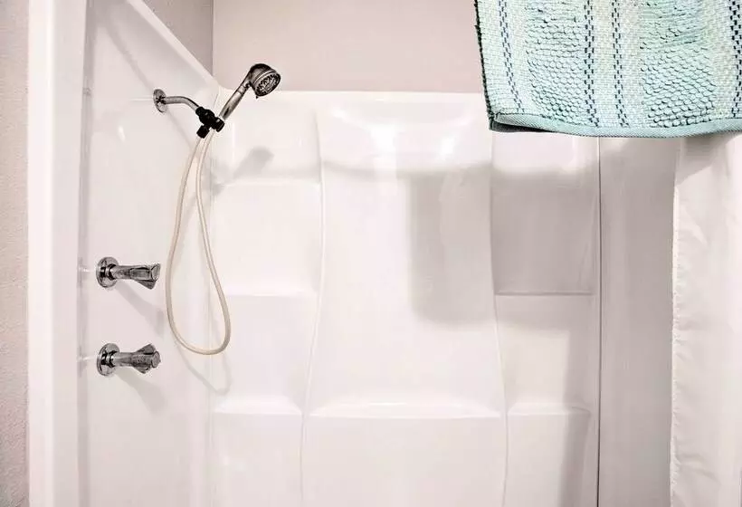 Pet Friendly Rockaway Beach Home W/ Fire Pit!