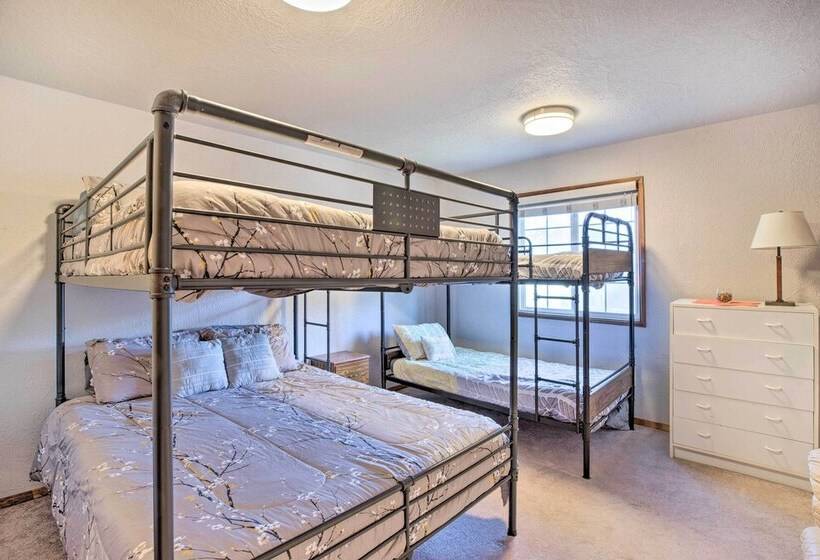 Pet Friendly Rockaway Beach Home W/ Fire Pit!