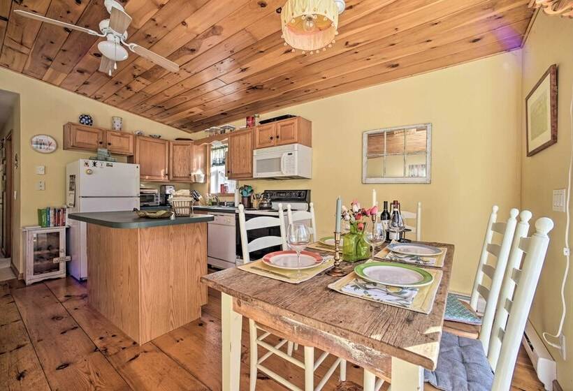 Private 7 Acre Retreat: On Site Pond, Streams