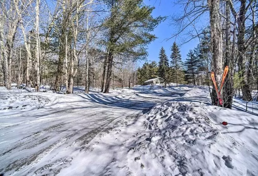 Private 7 Acre Retreat: On Site Pond, Streams