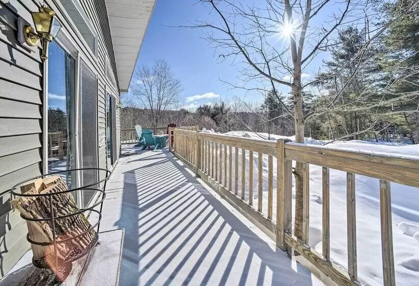 Private 7 Acre Retreat: On Site Pond, Streams