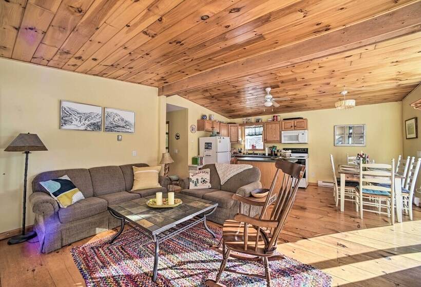 Private 7 Acre Retreat: On Site Pond, Streams