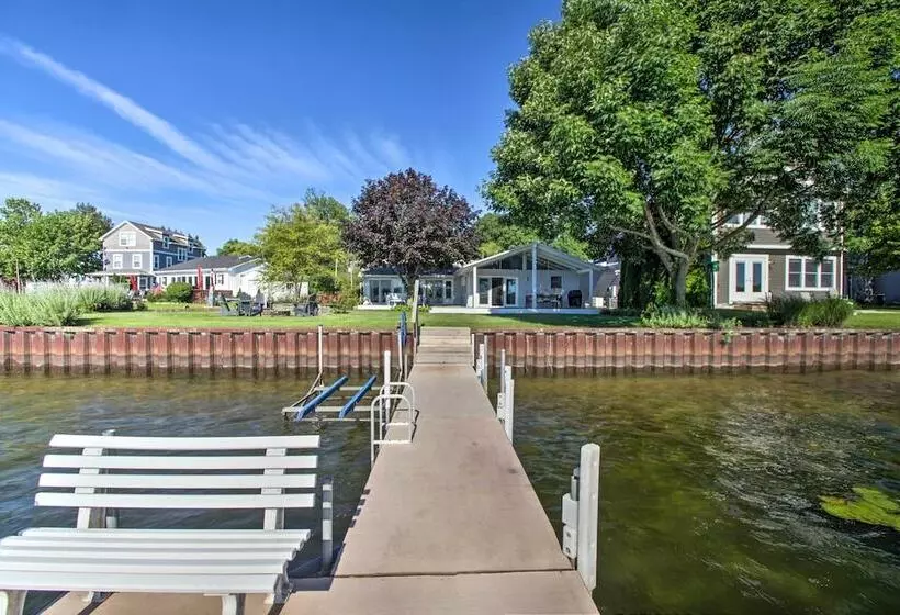 Benton Harbor Lake House W/ Dock & Fire Pit!