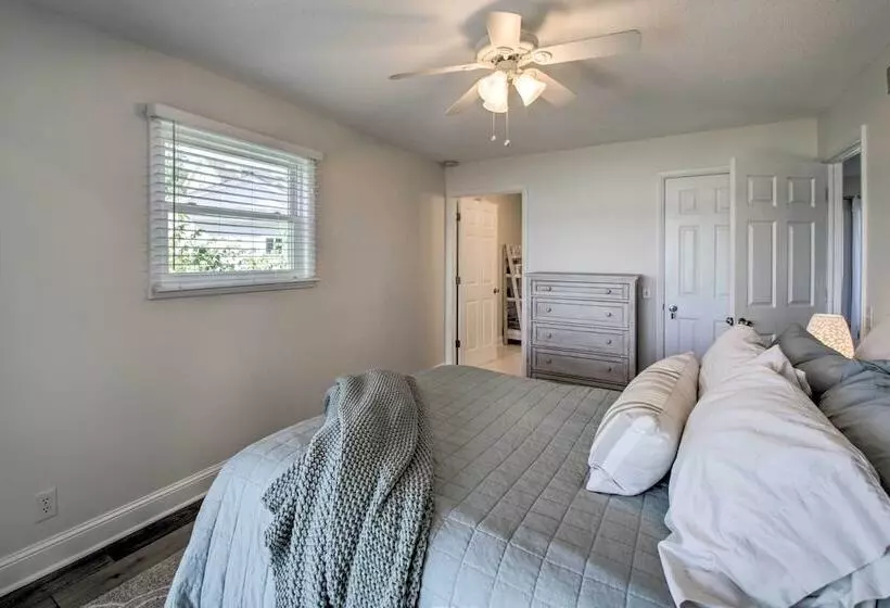 Benton Harbor Lake House W/ Dock & Fire Pit!