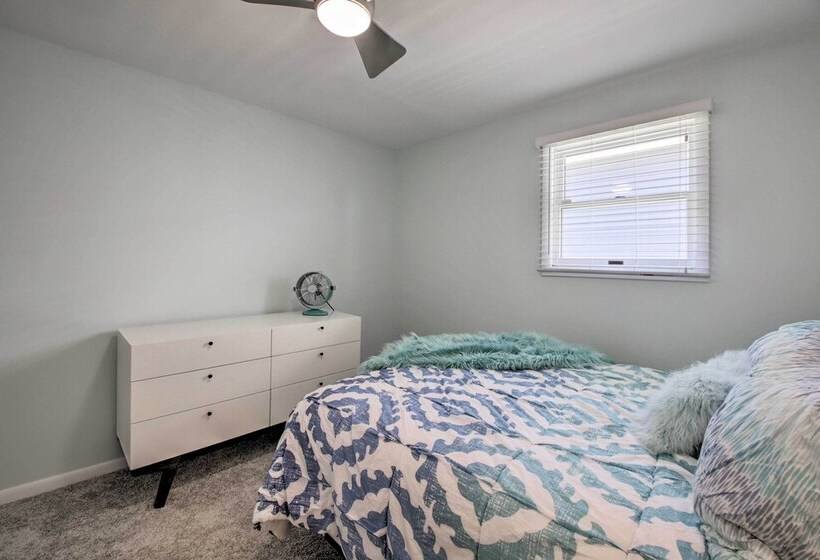 Benton Harbor Lake House W/ Dock & Fire Pit!