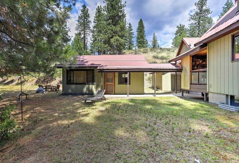 Romantic Riverfront Cottage   1 Mile To Winthrop!