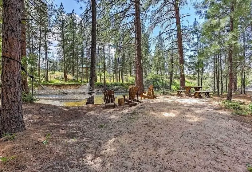 Romantic Riverfront Cottage   1 Mile To Winthrop!