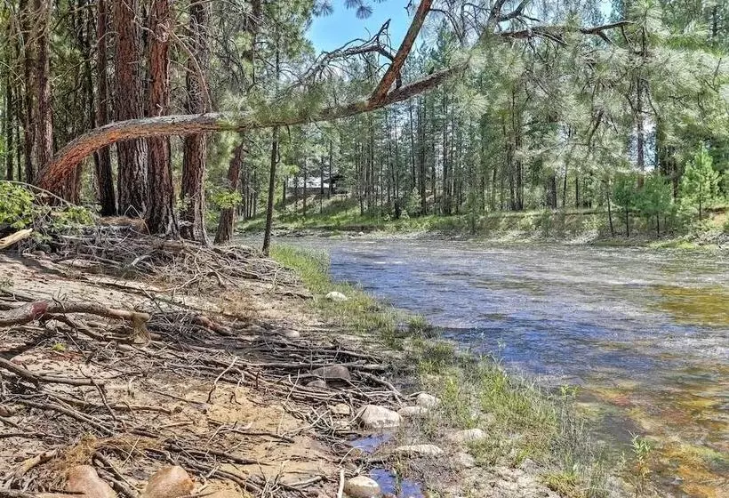 Romantic Riverfront Cottage   1 Mile To Winthrop!