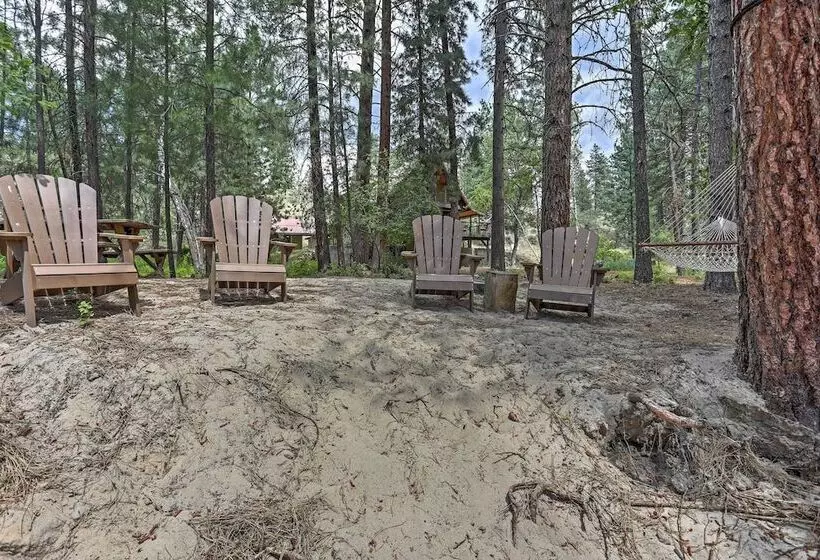 Romantic Riverfront Cottage   1 Mile To Winthrop!