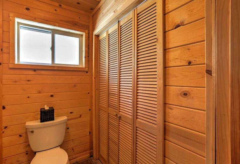 Romantic Riverfront Cottage   1 Mile To Winthrop!