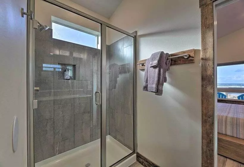 Sanderling Sea Cottages, Unit 7 W/ Beach Access!