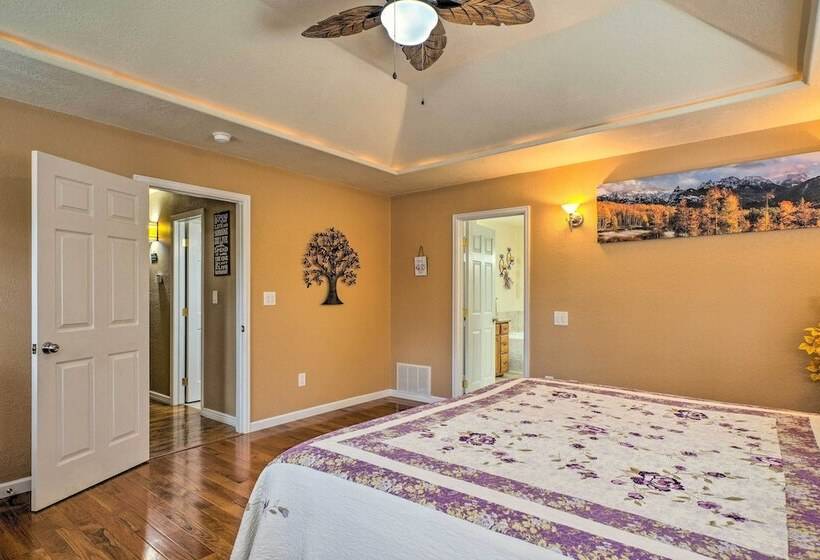 Secluded Woodland Park Home Hike & Bike!