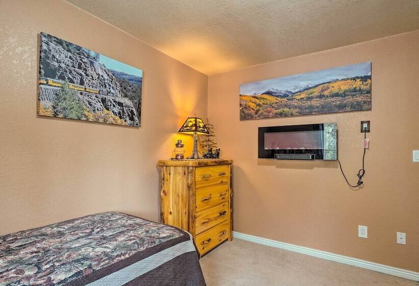 Secluded Woodland Park Home Hike & Bike!