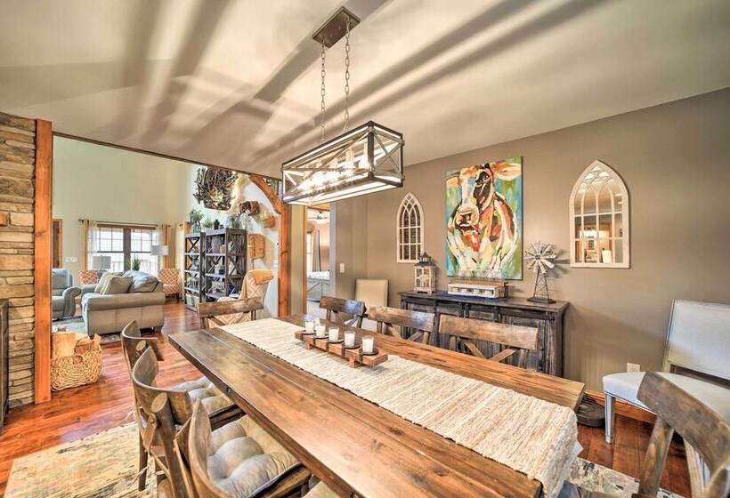 Serene Canton Escape W/ Hot Tub & Mtn Views!