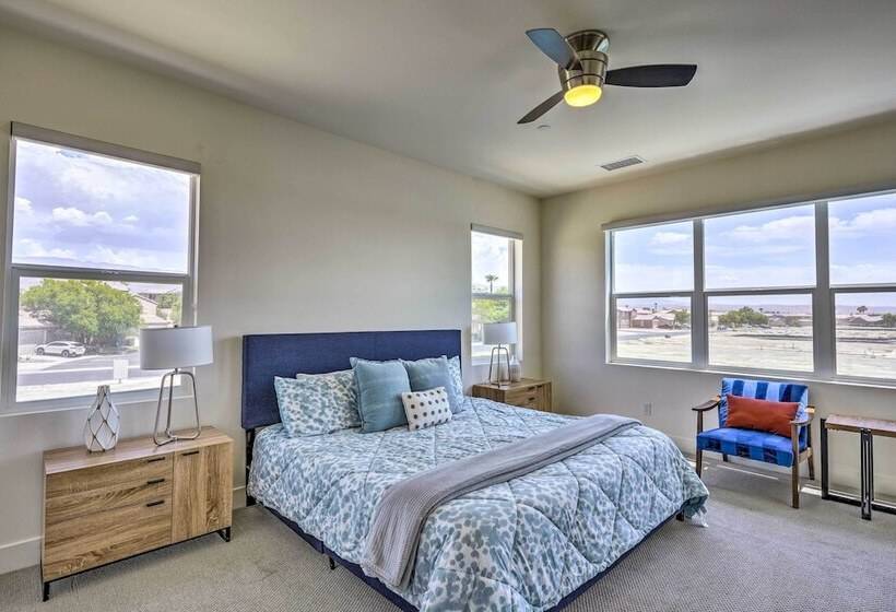 Serene Oasis   Lakeside Living: 6 Mi To Coachella!