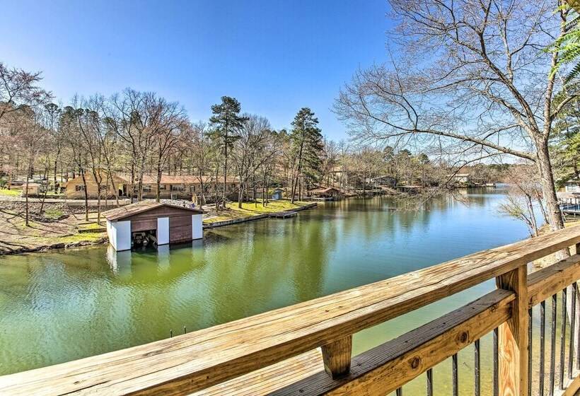 Home On Lake Catherine W/ Dock & Fire Pit