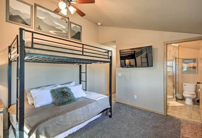 Spacious Pagosa Springs Retreat W/ Mtn Views!