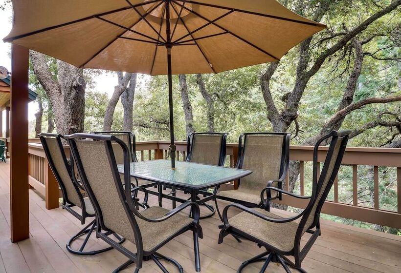 Spacious Pine Mountain Club Cabin W/ Fire Pit