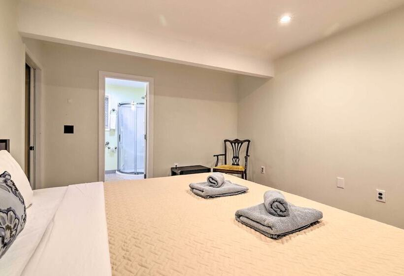 Spacious Tobyhanna Home W/ Lake Access & Fire Pit!