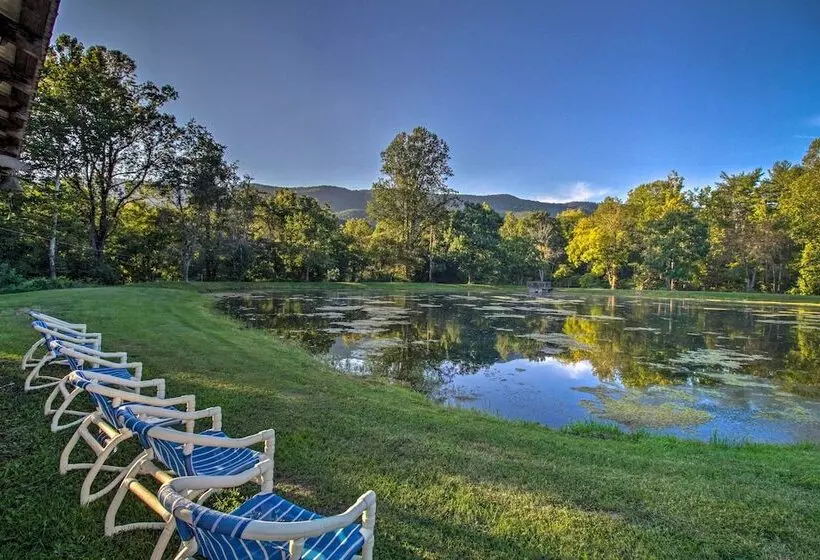 Spacious Virginia Retreat W/ Mountain Views