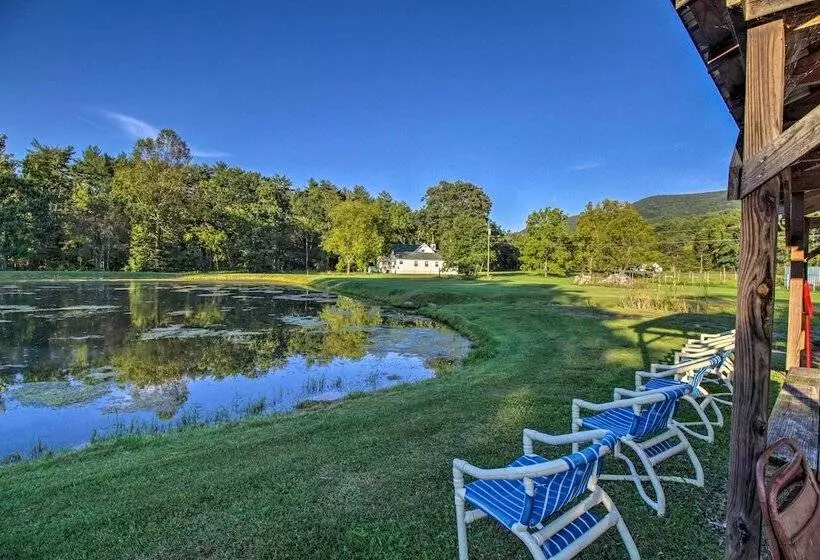 Spacious Virginia Retreat W/ Mountain Views