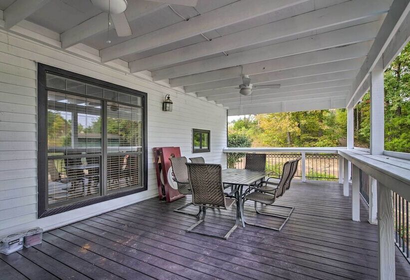 Starkvegas Clubhouse ~ 2 Mi To Msu Campus!