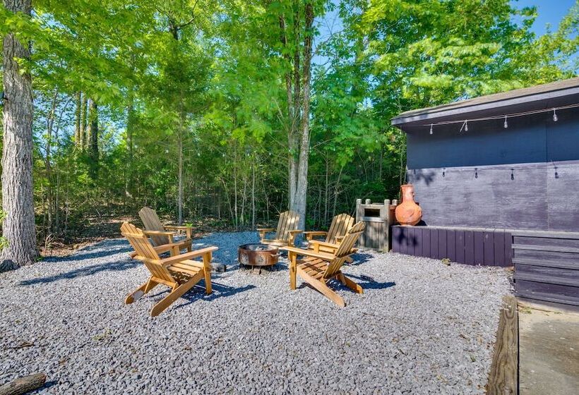 Starkvegas Clubhouse ~ 2 Mi To Msu Campus!